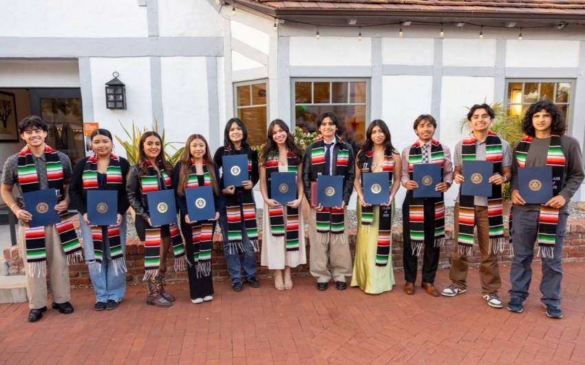 Fifteen Students Honored with Mariachi Festival Scholarships
